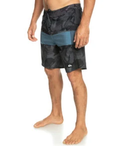 Quiksilver Highlite Arch 19" Boardshorts Tarmac 9 Quiksilver Highlite Arch 19" Boardshorts Tarmac -Radar Shop Quiksilver HIGHLITE ARCH 19 TARMAC Alternate 2 26896.1675191379