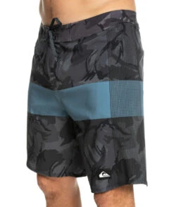 Quiksilver Highlite Arch 19" Boardshorts Tarmac 10 Quiksilver Highlite Arch 19" Boardshorts Tarmac -Radar Shop Quiksilver HIGHLITE ARCH 19 TARMAC Alternate 3 18670.1675191380