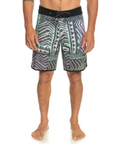 Quiksilver Highlite Scallop 19" Boardshorts Midnight Navy -Radar Shop Quiksilver HIGHLITE SCALLOP 19 MIDNIGHT NAVY Secondary 1 61621.1674852816