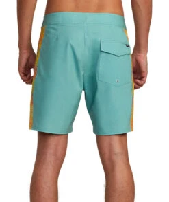 RVCA Cut Palm 17" Volleys 15 RVCA Cut Palm 17" Volleys -Radar Shop RVCA CUT PALM TRUNK GREEN HAZE Alternate 1 61795.1675355359