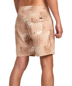 RVCA Toppe Volleys -Radar Shop RVCA TOPPER TRUNK KHAKI Alternate 3 52014.1675354817