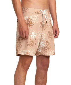 RVCA Toppe Volleys -Radar Shop RVCA TOPPER TRUNK KHAKI Alternate 4 14381.1675354818